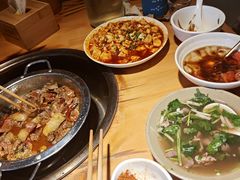 -大众跷脚牛肉馆·非遗传承单位(峨眉山店)