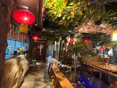 -城墙拐拐火锅(三峡广场黑金冠店)