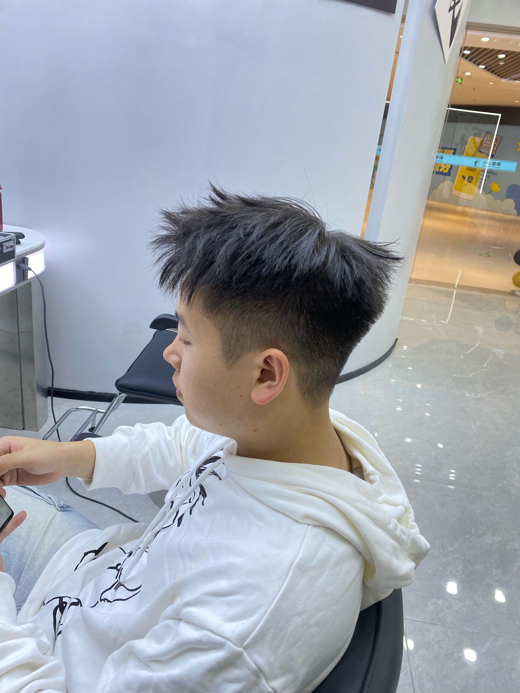 男孩子的个性发型