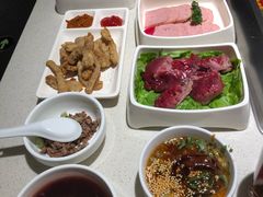 -海底捞火锅鲜切牛肉主题店(长寿路店)