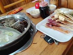 -袁记串串香(泉水轻轨站店)