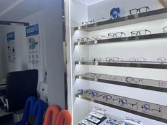 -视野联行眼镜蔡司·依视路官方授权店(顺城店)