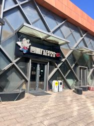 -零重力蹦床空间·滑梯·海洋球·团建(奥特莱斯店)