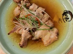 -新镇江酒家(南京西路店)