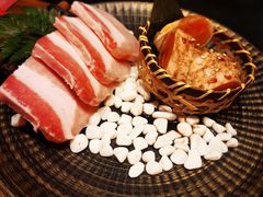 -肉魁屋·烧肉·烧鸟·酒场(高新店)