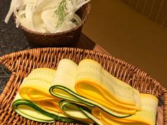 -三出山火锅(南京万象天地店)