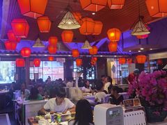 大堂-山河屯铁锅炖鲜鹅·东北菜(开发区一店)