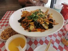-拿渡·水煮鱼麻辣香锅(王府井奥莱·香江小镇店)