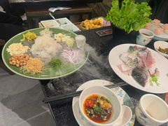 -得意咚瓜·顺德鱼生·冬瓜火锅(深圳首店)