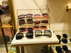 -肆兮眼镜·蔡司·徕卡战略合作店(大坪店)
