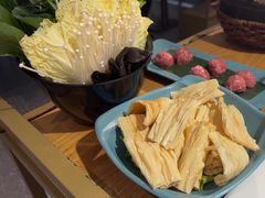 -三个椰子·现砍椰子鸡(金源CBD店)