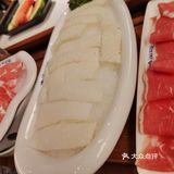 天气一下子感觉入冬了，特别适合吃火锅，位于地中海4楼