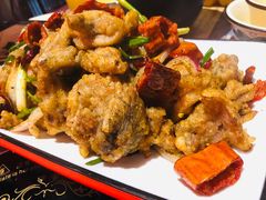 -虾弄弄海派小龙虾·牛羊蝎子火锅