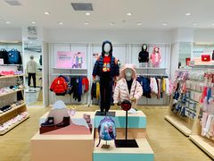 -hotwind热风(世纪东方广场店)