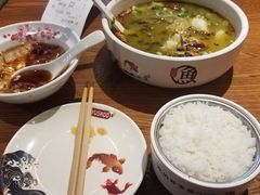 -渝是乎川渝小炒(新世界百货望京店)