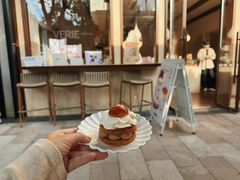 -VERIE BAKEHOUSE