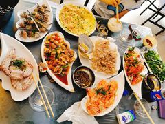 -覃记海鲜美食餐厅