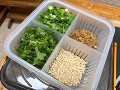 -金鼎雪山牦牛杂火锅(理县总店)