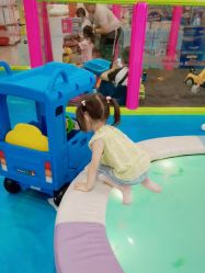 -孩子王童乐园(余姚万达店)