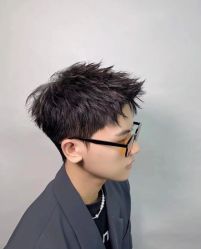 -SUNLON秀隆时尚烫染定制沙龙