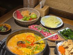 -贵厨酸汤牛肉(花果园国际中心店)