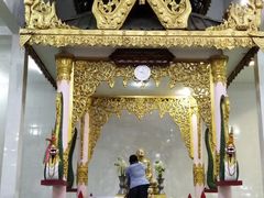 -ခြောက်ထပ်ကြီးရွှေသာလျောင်းဘုရားကြီး