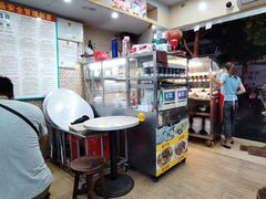 -太婆抱罗粉…海南特色小吃(一市场店)