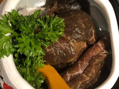 雪花坛肉-黑牛の店·和牛烧肉(大悦城店)