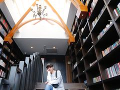 -钟书阁(松江泰晤士小镇店)