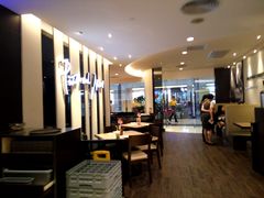 -必胜客(WOW中心城店)