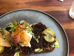 慢煮牛肉温泉蛋吐司-O'mills Sourdough Bakery&Bistro(永嘉路店)