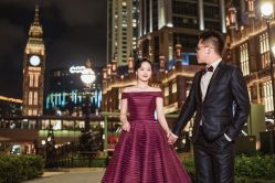 -现代经典婚纱摄影