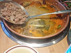 -洱火云南酸菜牛肉火锅(石景山当代商城店)