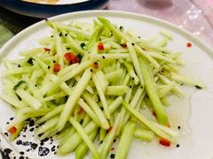 鑫鑫の西芹炒三果-金八仙酒店
