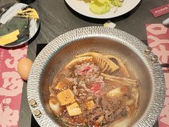 -牛YO寿喜烧·铁板烧和牛火锅自助(市府恒隆店)