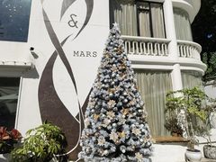 -Mark&Mars Restaurant