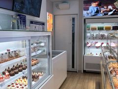 面包甜点陈列柜-好利来(阜成门店)