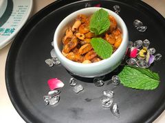 -佬麻雀·新湘菜(珠海金发购物中心店)