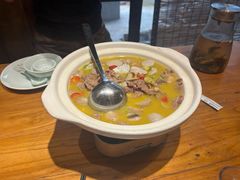 -头上红煨盐鸡·非遗院子餐厅
