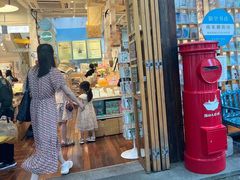 -猫的天空之城概念书店(杭州南宋御街店)