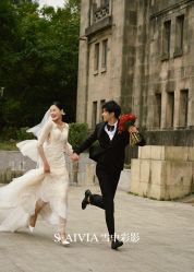 -雪中彩影婚纱摄影·微光艺术中心