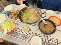 -霄汉牛三鲜湖北砂锅菜(万松园2店)