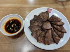 老汤酱牛肉-晋宝章大同刀削面(和平里店)