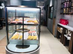 面包甜点陈列柜-奈雪的茶(大梅沙8号仓店)