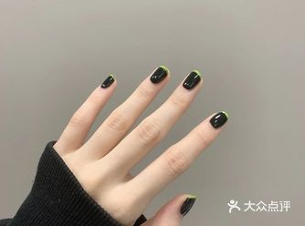 黑色法式+荧光色的颜色真的太酷了八
