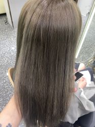 -Tloml salon
