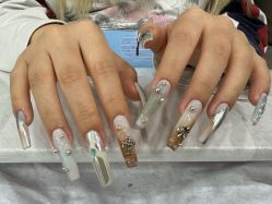 -斯馨·健康美甲美睫