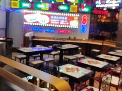 大堂-赵财记·肠粉·煲仔饭(九龙城店)