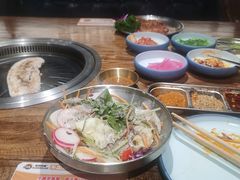 -明洞阿姨·韩式酱蟹烤肉·创意料理(三元桥店)