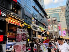 -BHC炸鸡(明洞总店)
